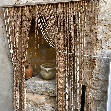 Casa La La Landi شقة
